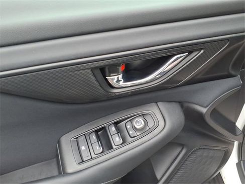 Used 2025 Subaru Outback Premium w/ Popular Package #1A image 13