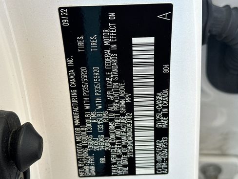 Used 2022 Lexus RX 450h AWD w/ Premium Package image 30