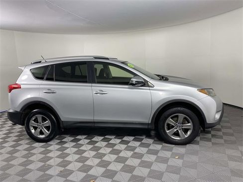 Used 2015 Toyota RAV4 XLE image 10