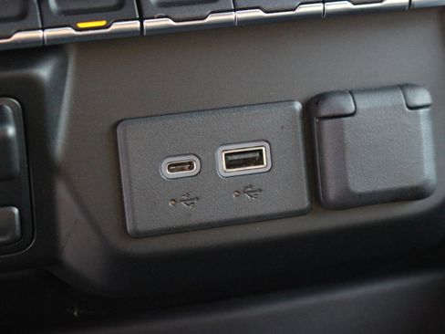 Used 2020 GMC Sierra 1500 SLT w/ SLT Premium Package image 33