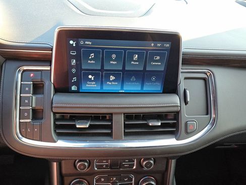 Used 2024 Chevrolet Tahoe Z71 w/ Z71 Off-Road Package AWD/4WD image 15