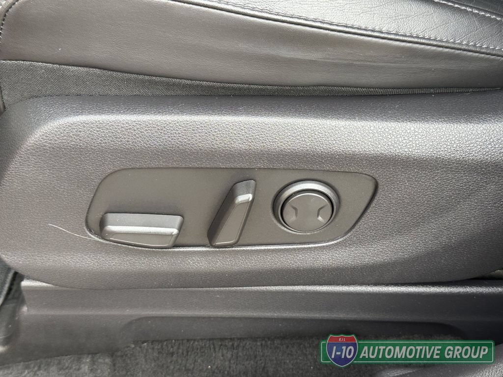 Used 2022 Kia Carnival EX FWD image 19