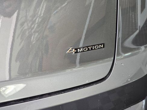 Used 2024 Volkswagen Atlas Cross Sport SE image 15