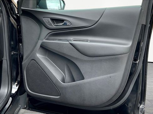 Used 2019 Chevrolet Equinox LT FWD image 27