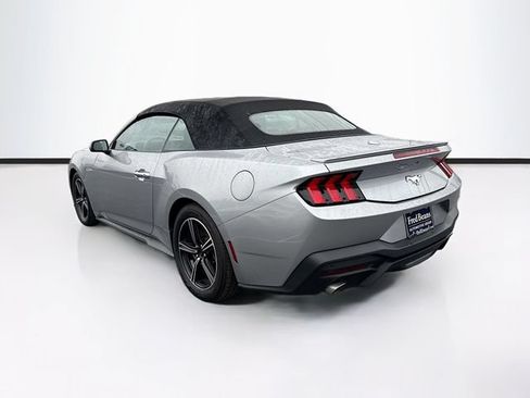 Used 2025 Ford Mustang Premium RWD image 6