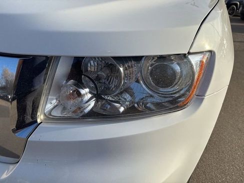 Used 2013 Jeep Grand Cherokee Limited w/ Advance Technology Group image 10