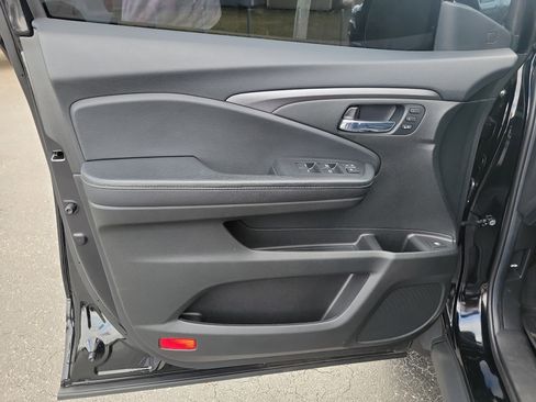 Used 2023 Honda Ridgeline RTL image 17