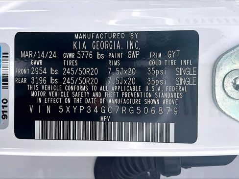 Used 2024 Kia Telluride EX w/ EX Captain's Chair Package image 36