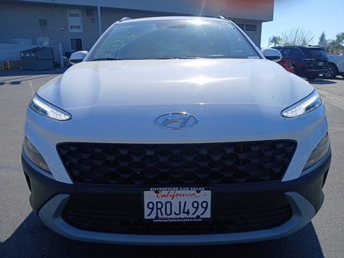 Used 2023 Hyundai Kona SEL image 2