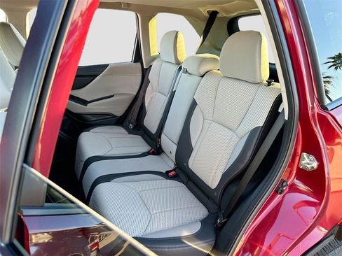 Used 2021 Subaru Forester Premium image 24