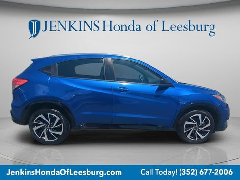 Used 2019 Honda HR-V Sport image 2