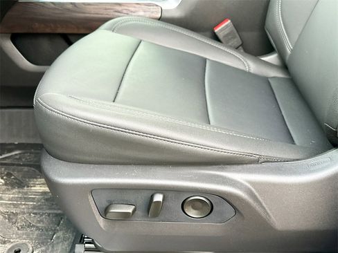 New 2026 GMC Sierra 2500 SLT w/ SLT Premium Package image 9