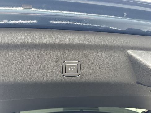 New 2026 Chevrolet Tahoe Premier image 19