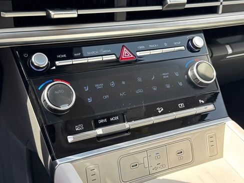 New 2026 Hyundai Santa Fe Calligraphy FWD image 22