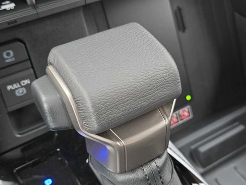 New 2026 Toyota Tundra Limited AWD/4WD image 6