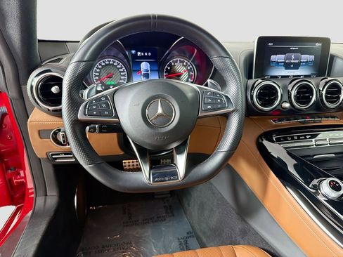 Used 2018 Mercedes-Benz AMG GT Roadster image 23