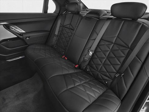 New 2026 BMW 740i xDrive AWD/4WD image 9