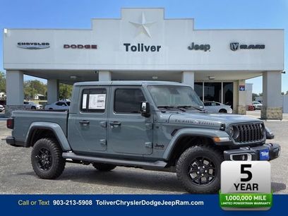 New 2026 Jeep Gladiator Sport