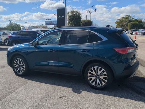 Used 2020 Ford Escape Titanium image 6