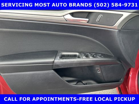 Certified 2020 Ford Fusion SE image 29