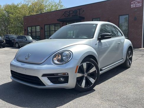 Used 2014 Volkswagen Beetle R-Line FWD image 40