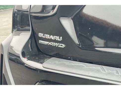 Used 2024 Subaru Crosstrek 2.0i Premium image 16