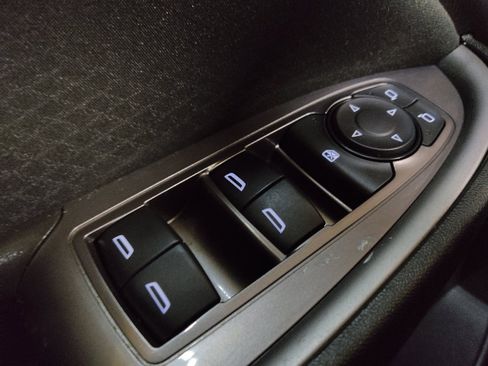 Used 2021 Chevrolet Malibu LS FWD image 27