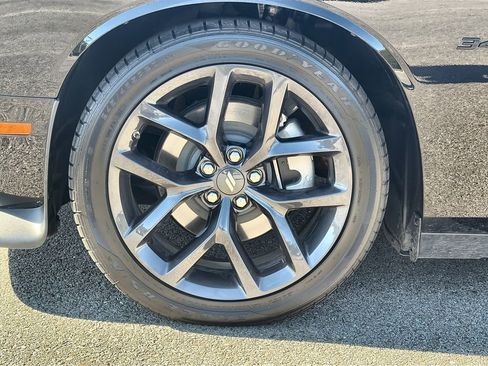 Used 2023 Dodge Challenger R/T w/ Blacktop Package image 33