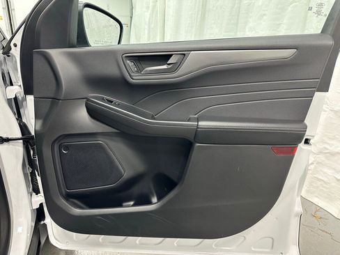 Used 2025 Ford Escape Active image 50