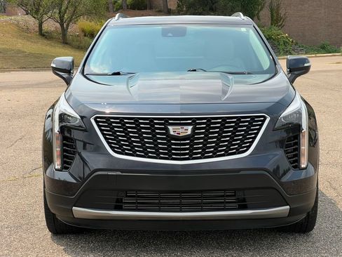 Certified 2023 Cadillac XT4 Premium Luxury w/ Cold Weather Package AWD/4WD image 40