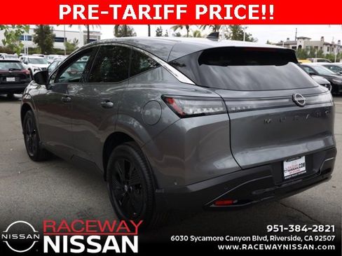 New 2025 Nissan Murano SV image 6