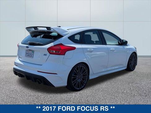 Used 2017 Ford Focus RS AWD/4WD image 5