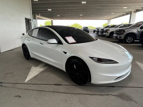 Used 2025 Tesla Model 3 Long Range RWD image 7