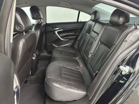 Used 2017 Buick Regal Sport Touring image 12