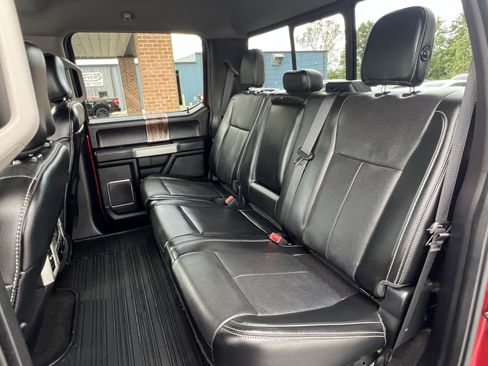 Used 2018 Ford F150 Lariat w/ Equipment Group 502A Luxury AWD/4WD image 22