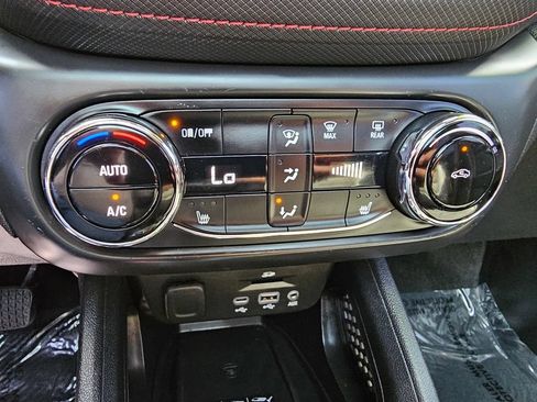 Used 2022 Chevrolet TrailBlazer RS w/ Sun and Liftgate Package FWD image 31