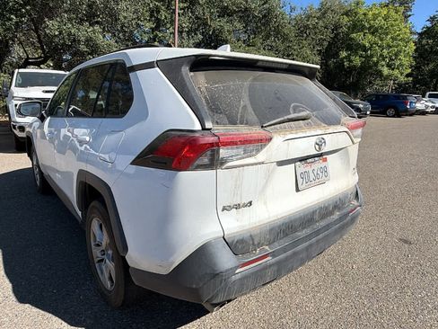 Used 2020 Toyota RAV4 XLE AWD/4WD image 7