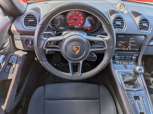 Used 2024 Porsche 718 Boxster GTS image 16