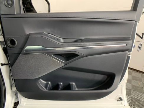 New 2025 Lincoln Navigator L Reserve w/ Jet Appearance Package image 36