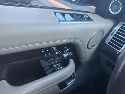 Used 2018 Land Rover Range Rover Long Wheelbase Supercharged image 15