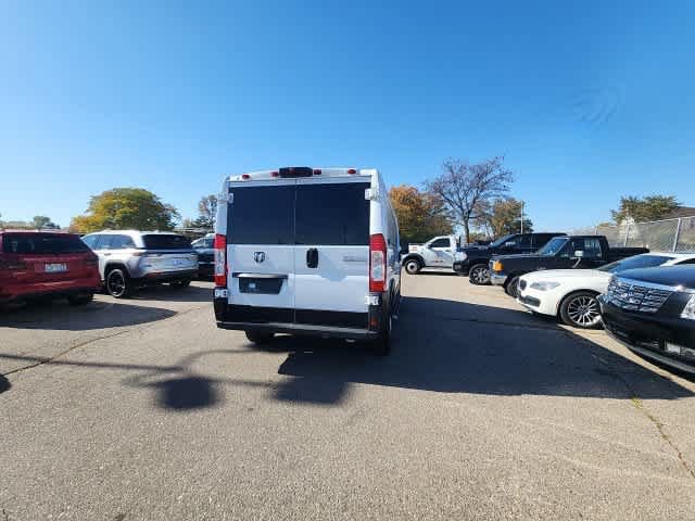 Used 2025 RAM ProMaster 2500 w/ U-Haul Equipment Group FWD image 19