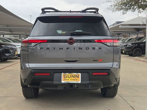 New 2026 Nissan Pathfinder Rock Creek image 4