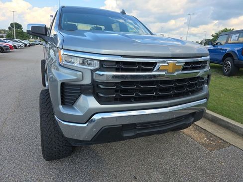 Used 2023 Chevrolet Silverado 1500 LT w/ Protection Package RWD image 7