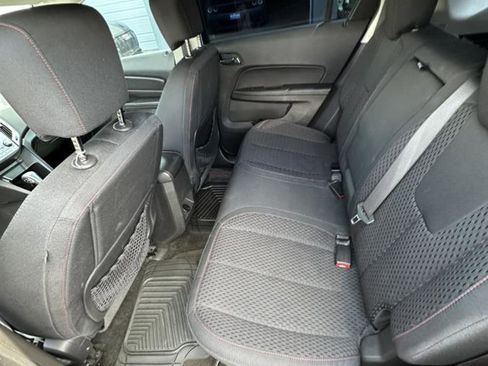 Used 2015 GMC Terrain SLE image 18