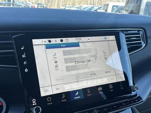 New 2026 Jeep Grand Wagoneer 2WD image 30