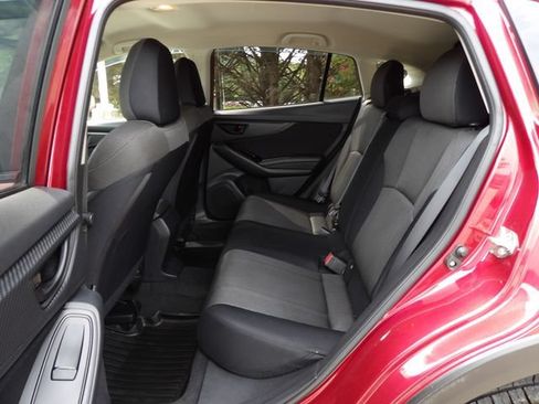 Used 2019 Subaru Crosstrek 2.0i AWD/4WD image 11