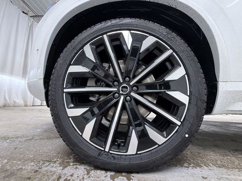 New 2026 Volvo XC90 T8 Ultra w/ Lounge Package AWD/4WD image 14