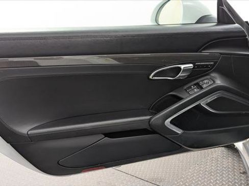 Used 2016 Porsche 911 Turbo image 13