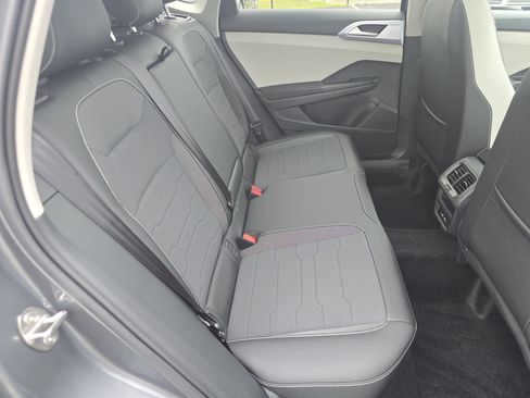 New 2026 Volkswagen Taos SE AWD/4WD image 17