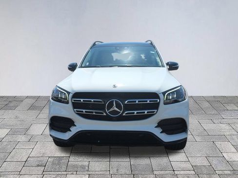 Used 2021 Mercedes-Benz GLS 580 4MATIC image 2